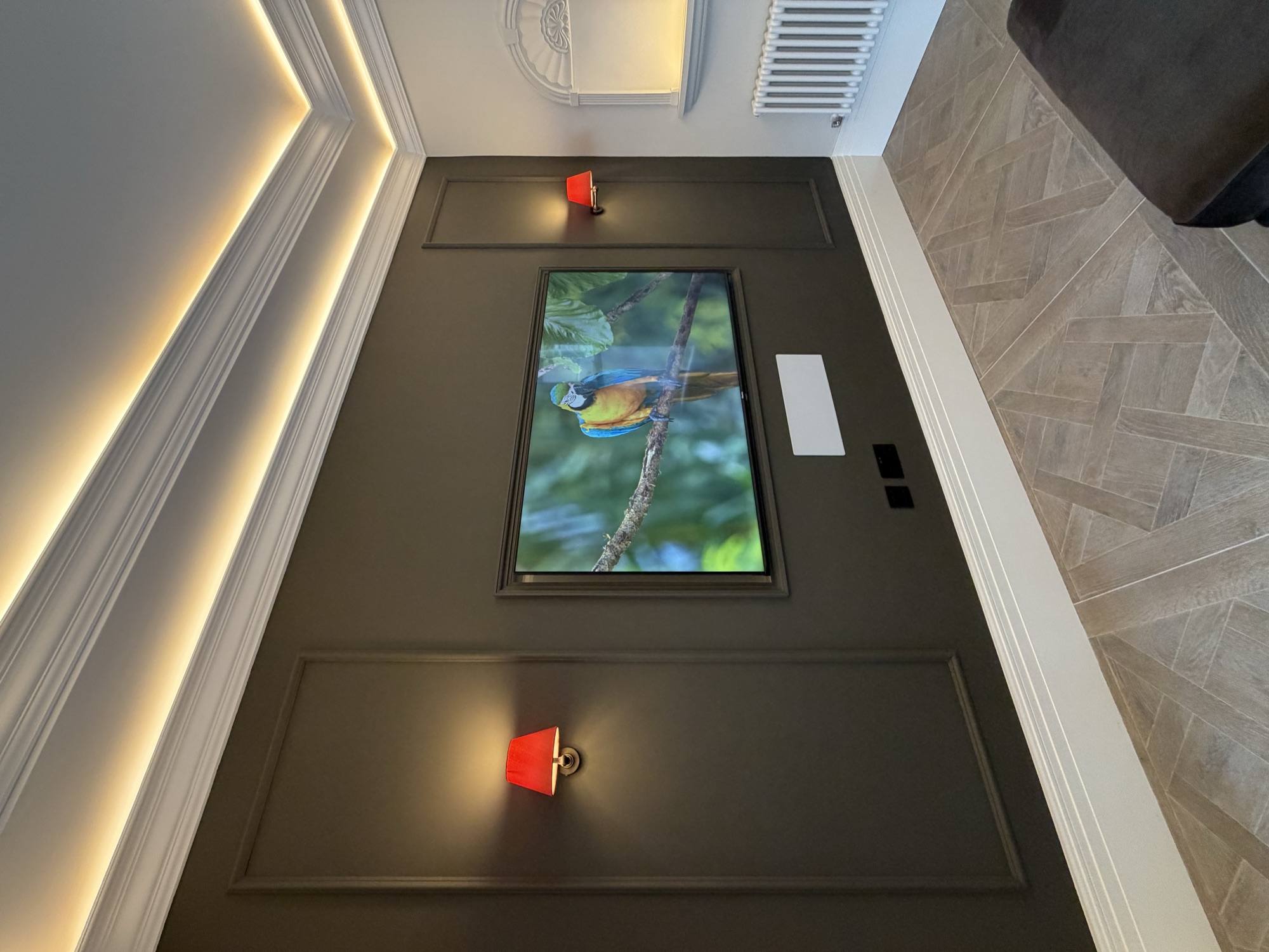 Portsmouth terrace house — panelled media wall with concealed cove lighting